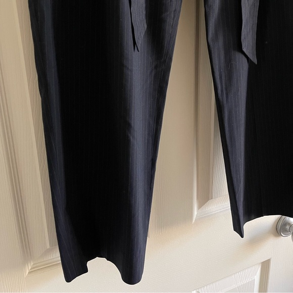 Banana Republic Navy Blue Avery Tie Stripe Pant Trousers (size 8) - Picture 5 of 16